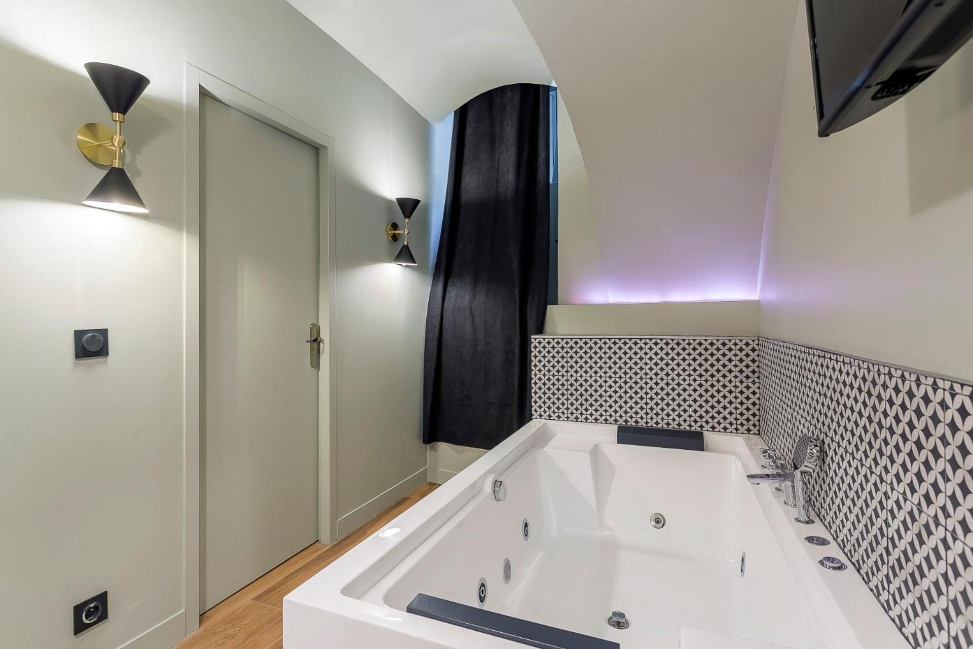 Suite Romantique Balneo Centre Lyon Eksteriør billede